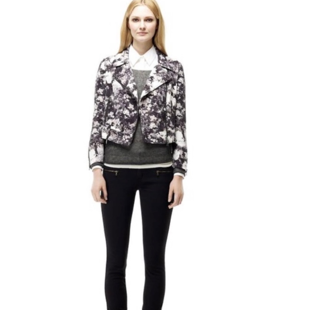 Club Monaco